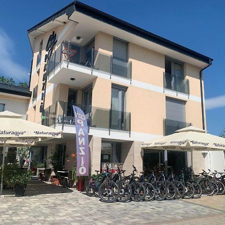 City Panzio Balatonlelle Exteriör bild